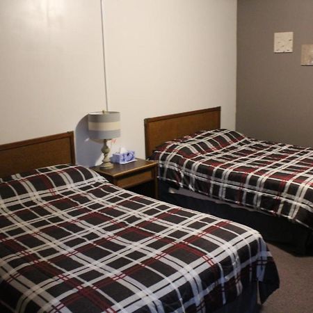 Valley Motor Lodge Minnedosa Bagian luar foto